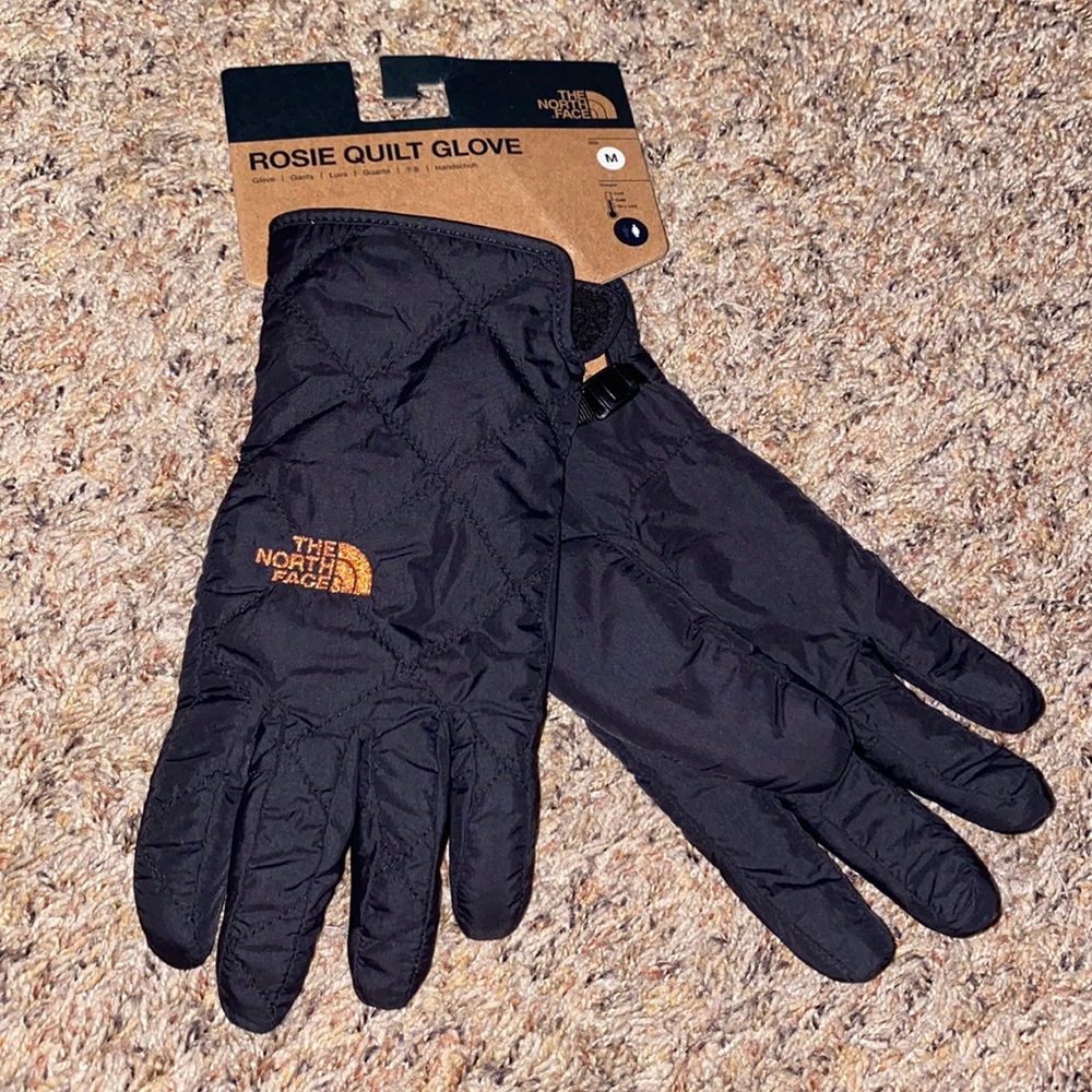 Woman’s North Face Gloves